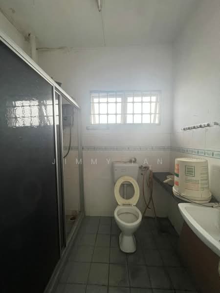 2-storey Terraced House for Sale in Taman Sentosa (Klang) - Jimmy Tan - Bathroom - PropertyGuru.com.my