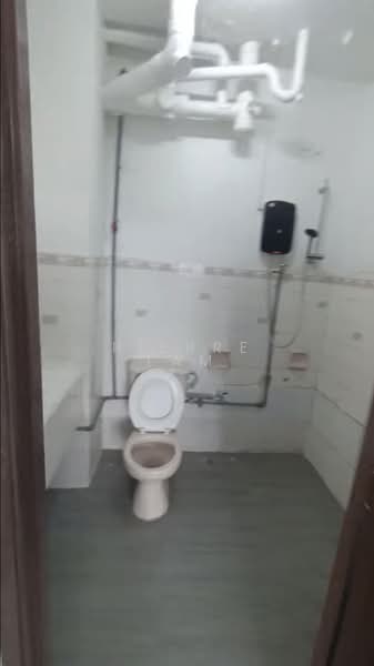 Sri Angsana Hilir untuk Untuk Disewa - RM 1,700 /bulan, Mac 2026 - Bathroom - PropertyGuru.com.my