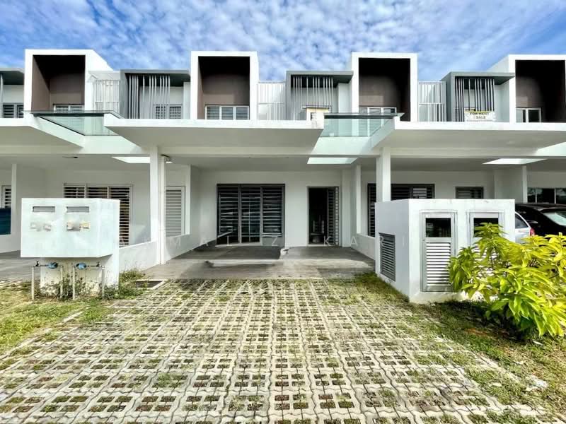 2-storey Terraced House for Sale in Dengkil (Selangor) - Akmal Zakaria - PropertyGuru.com.my