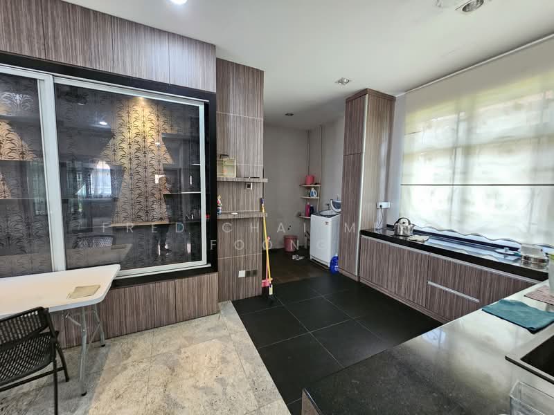 Bungalow for Sale in Cheras (Kuala Lumpur) - Fred Chai Meng Foong - Kitchen - PropertyGuru.com.my