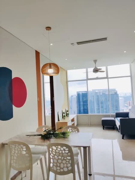 Sky Suites @ KLCC untuk Untuk Dijual - RM 728,000, Mac 2026 - Living Room - PropertyGuru.com.my