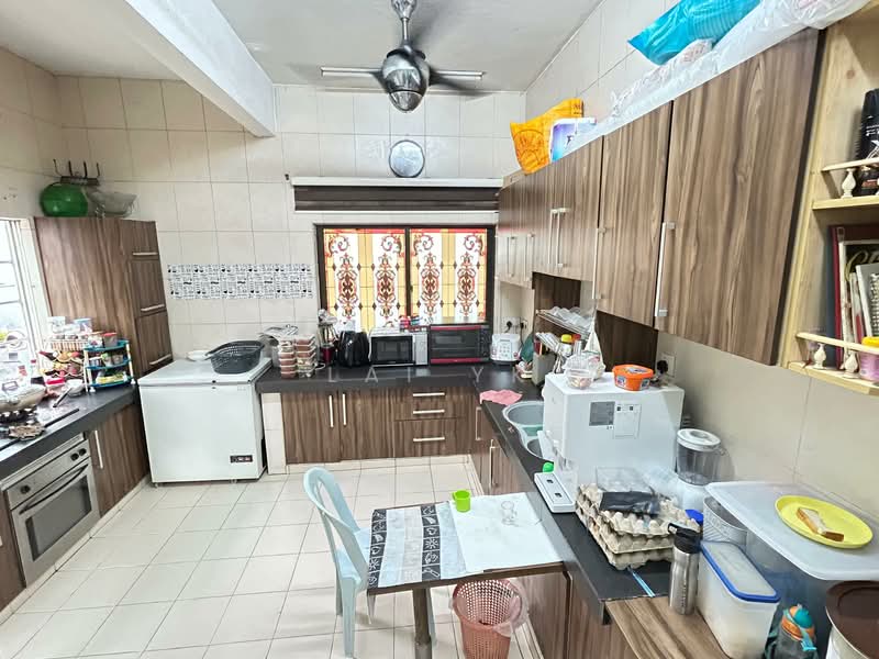 Semi-Detached House for Sale in Subang Jaya (Selangor) - Lai YK - Kitchen - PropertyGuru.com.my