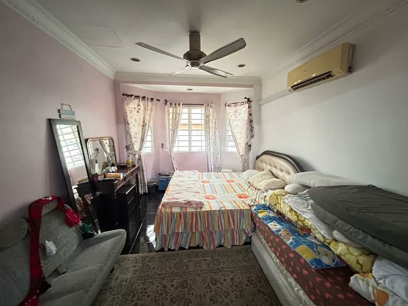 Semi-Detached House for Sale in Subang Jaya (Selangor) - Lai YK - Bedroom - PropertyGuru.com.my