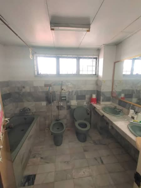 Taman Sri Skudai untuk Untuk Dijual - RM 580,000, Mac 2026 - Bathroom - PropertyGuru.com.my