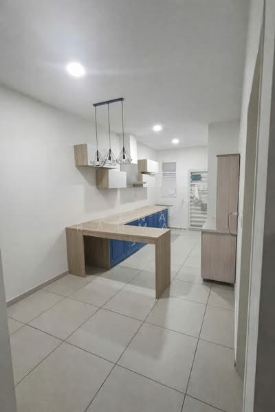 2-storey Terraced House for Rent in Taman Ara Sendayan (Bandar Sri Sendayan) - Rena Rahman - Kitchen - PropertyGuru.com.my