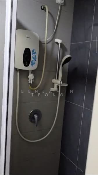 Service Residence for Rent at Avenue D'Vogue - Benjamin Teong - Bathroom - PropertyGuru.com.my