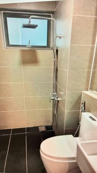 Lakefront Residence untuk Untuk Disewa - RM 2,800 /bulan, Mac 2026 - Bathroom - PropertyGuru.com.my