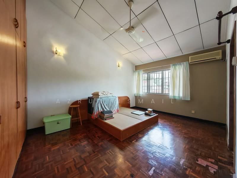 Bungalow for Sale in Ampang Jaya (Ampang) - Azrul Ismail - Bedroom - PropertyGuru.com.my
