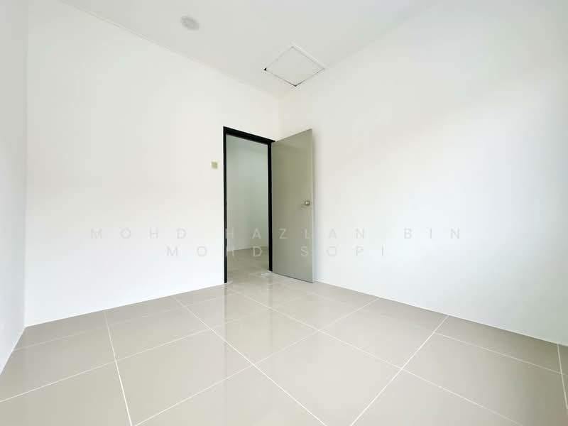 2-storey Terraced House for Sale in Setia Impian (Setia Alam) - Mohd Hazlan bin Mohd Sopi - Interior - PropertyGuru.com.my