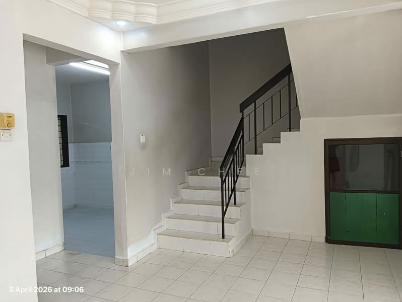 Rumah Teres 2 Tingkat untuk Disewa di Bandar Putra (Kulai) - Jim Chee - Interior - PropertyGuru.com.my