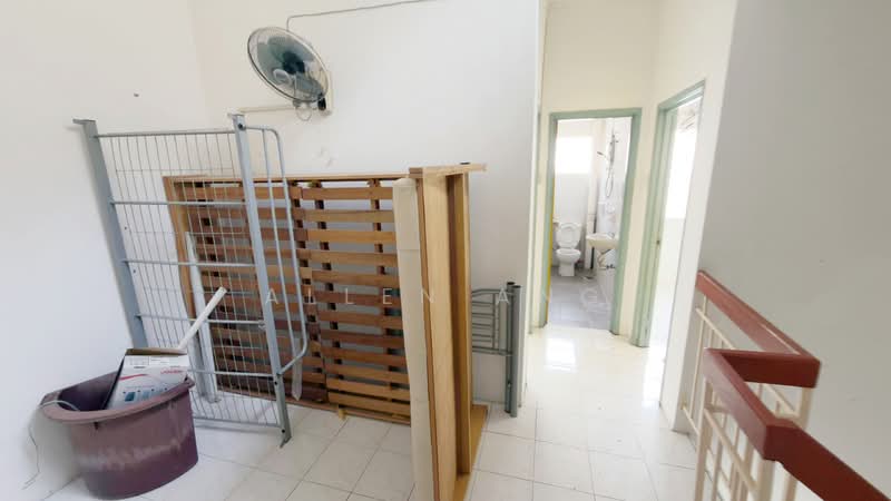 2-storey Terraced House for Sale in Taman Lestari Putra (Seri Kembangan) - Allen Ang - Bathroom - PropertyGuru.com.my