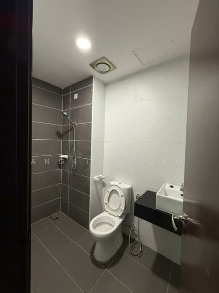 Service Residence for Rent at KSL Residence @ Daya - Angeline Ong - Bathroom - PropertyGuru.com.my