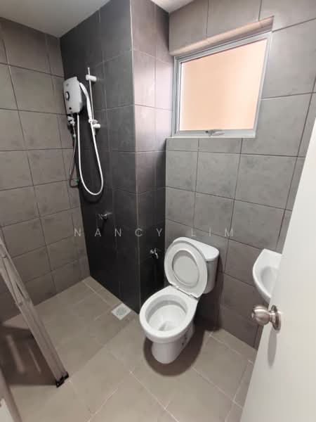 Residensi Sateria untuk Untuk Disewa - RM 1,799 /bulan, Mac 2026 - Bathroom - PropertyGuru.com.my