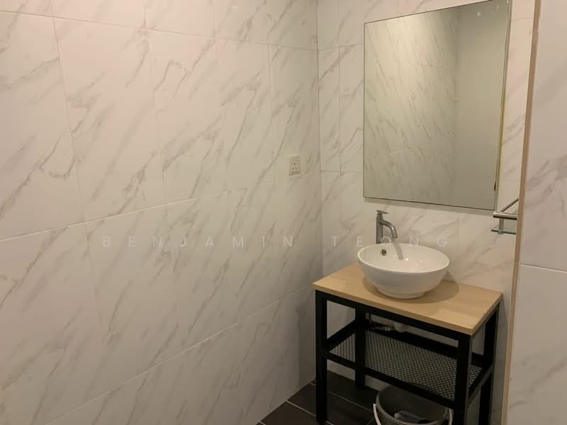 SOHO @ Empire City untuk Untuk Disewa - RM 1,299 /bulan, Mac 2026 - Bathroom - PropertyGuru.com.my