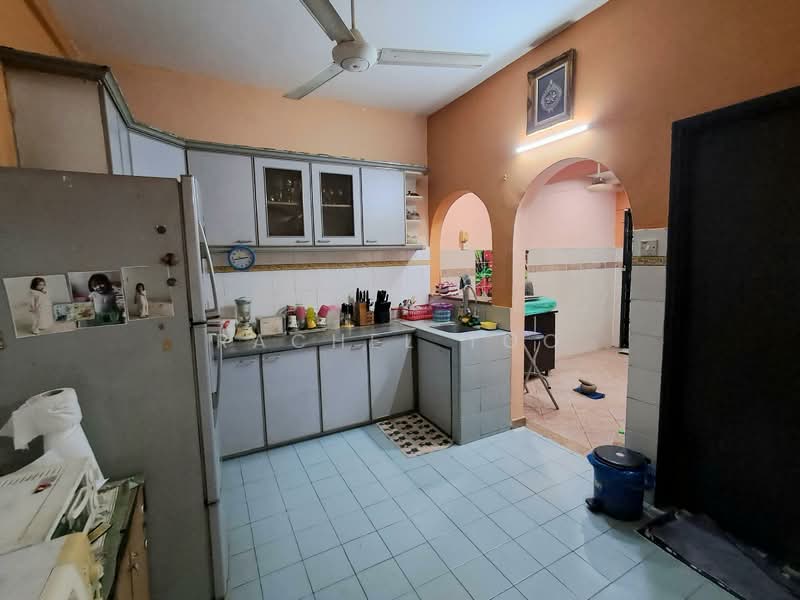 Usj 11 untuk Untuk Dijual - RM 899,990, Mac 2026 - Kitchen - PropertyGuru.com.my