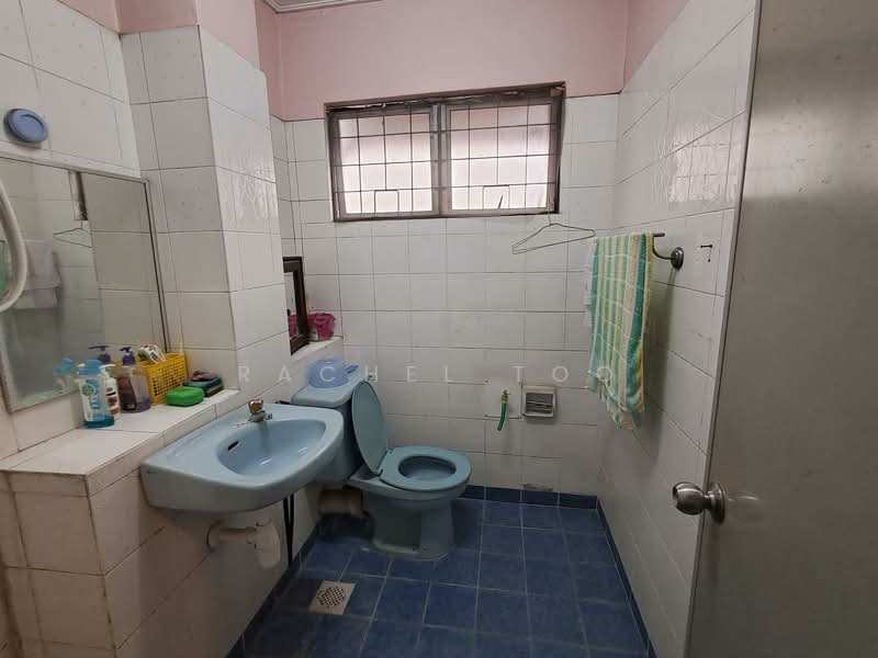 Usj 11 untuk Untuk Dijual - RM 899,990, Mac 2026 - Bathroom - PropertyGuru.com.my