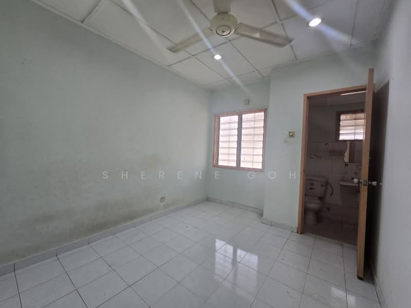 Bandar Bukit Puchong untuk Untuk Dijual - RM 498,000, Mac 2026 - Bedroom - PropertyGuru.com.my