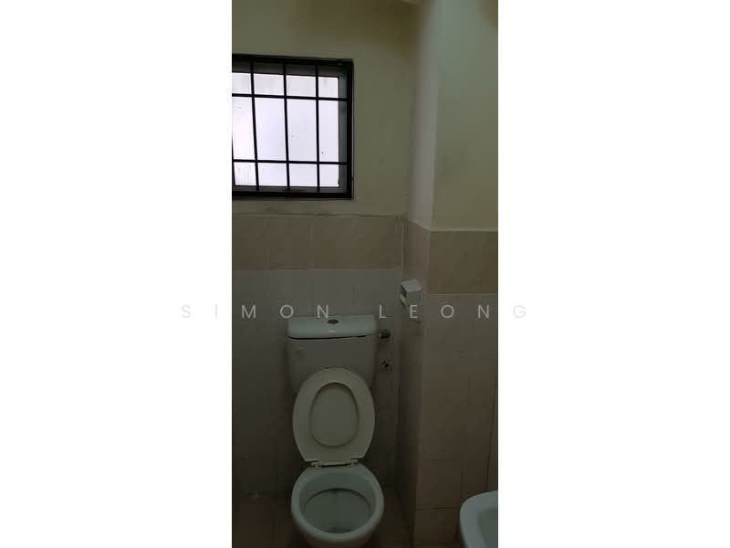 Flora Damansara Flat untuk Untuk Disewa - RM 800 /bulan, Mac 2026 - Bathroom - PropertyGuru.com.my