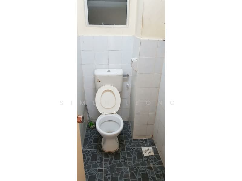 Flora Damansara Flat untuk Untuk Disewa - RM 800 /bulan, Mac 2026 - Bathroom - PropertyGuru.com.my