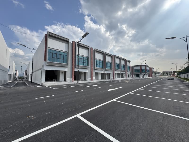 Village Square untuk Untuk Disewa - RM 11,800 /bulan, Mac 2026 - Exterior - PropertyGuru.com.my