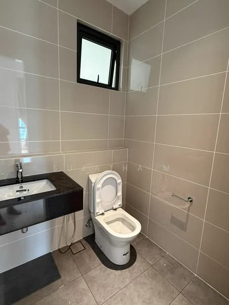 Maple Residences @ Bandar Bestari Klang untuk Untuk Disewa - RM 3,000 /bulan, Mac 2026 - Bathroom - PropertyGuru.com.my