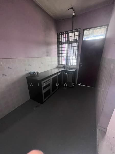 1-storey Terraced House for Sale in Taman Senai Utama (Kulai) - Wil Mong - Kitchen - PropertyGuru.com.my