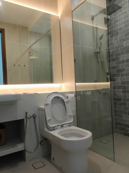 Condominium for Sale at Queens Residences Q1 @ Queens Waterfront - Teoh Kim Leong - Bathroom - PropertyGuru.com.my
