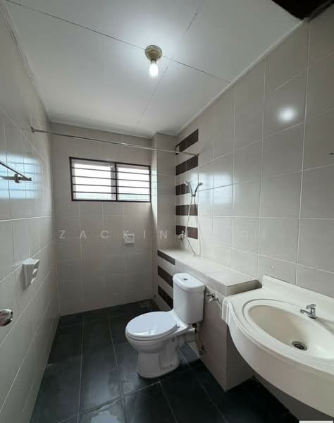 Worth For Investment Convenient Location 2 Sty Bandar Puteri Klang untuk Untuk Dijual - RM 650,000, Mac 2026 - PropertyGuru.com.my