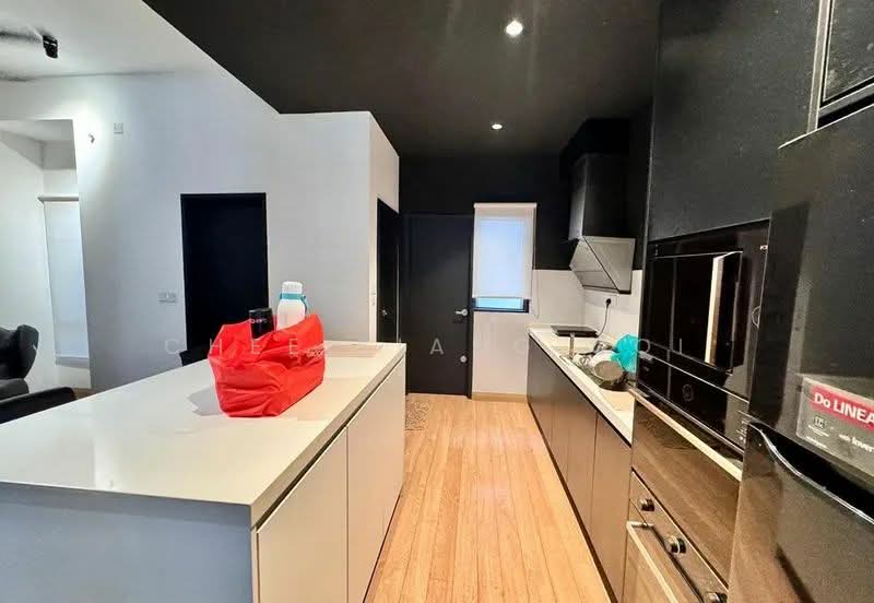 Garland Residence untuk Untuk Dijual - RM 650,000, Mac 2026 - Kitchen - PropertyGuru.com.my