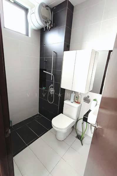 Semi-Detached House for Rent in Straits View (Johor Bahru) - Vivian Q - Bathroom - PropertyGuru.com.my