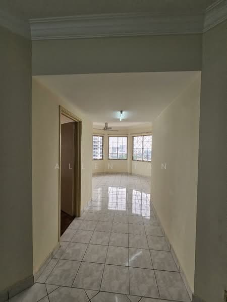 Condominium for Rent at Kelana D'Putera - Allen Tan - Corridor - PropertyGuru.com.my