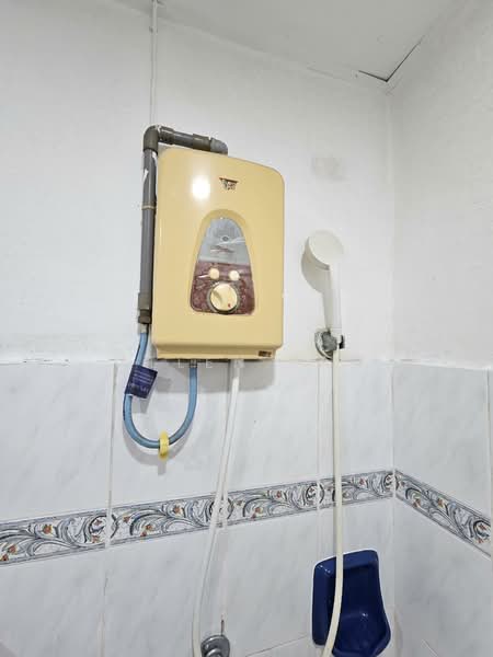 Condominium for Rent at Kelana D'Putera - Allen Tan - Bathroom - PropertyGuru.com.my