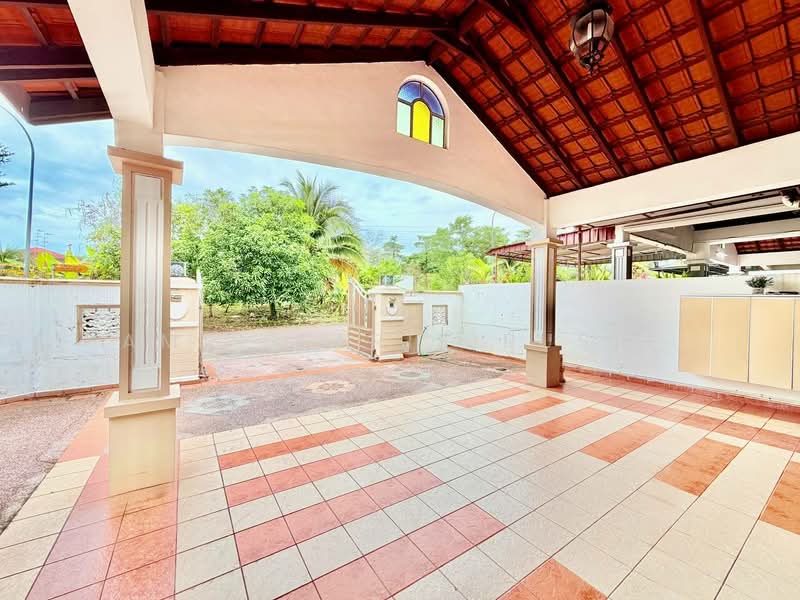 1.5-storey Terraced House for Sale in Taman Pelangi Indah (Ulu Tiram) - Amir Faris Rusli - Exterior - PropertyGuru.com.my