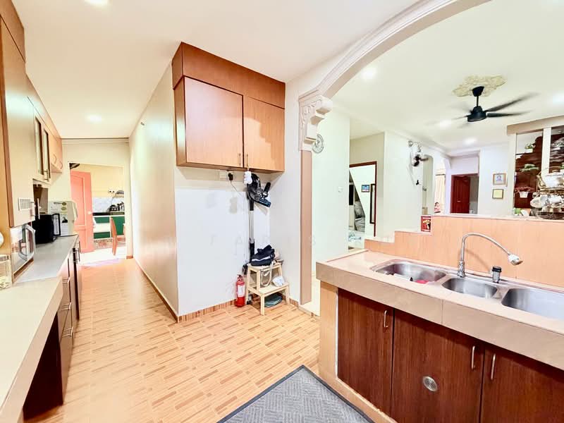 1.5-storey Terraced House for Sale in Taman Pelangi Indah (Ulu Tiram) - Amir Faris Rusli - PropertyGuru.com.my