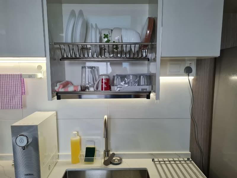 Condominium for Rent at Queens Residences Q1 @ Queens Waterfront - Irene Goh - Kitchen - PropertyGuru.com.my