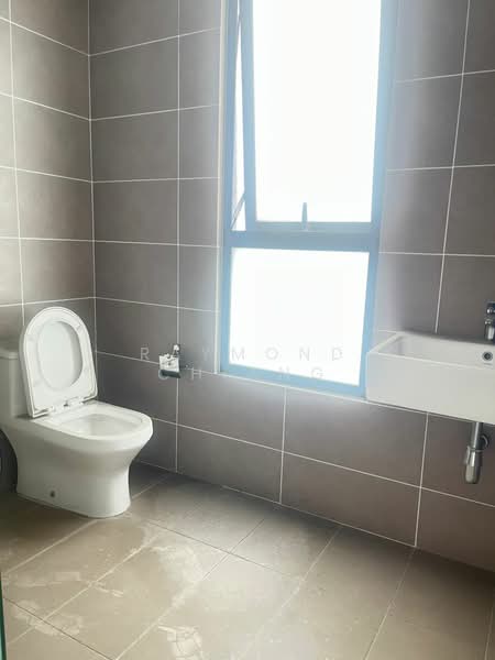 Service Residence for Sale at D'sara Sentral - Raymond Chiang - Bathroom - PropertyGuru.com.my