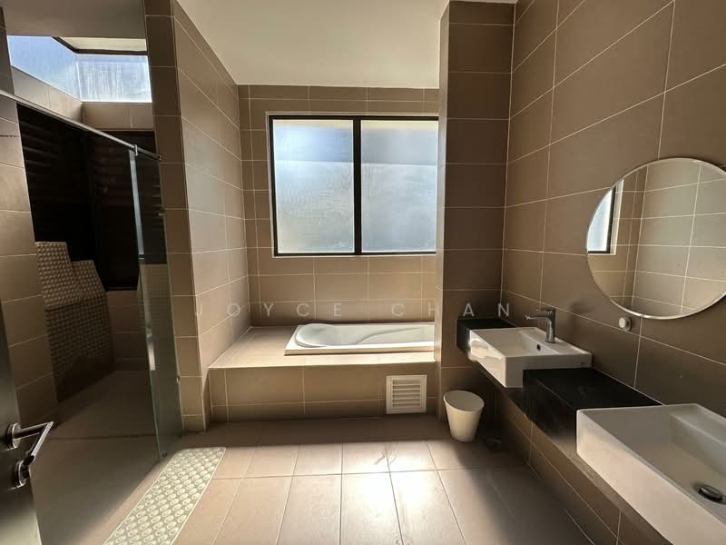 Kingsley Hills @ Putra Heights untuk Untuk Disewa - RM 8,000 /bulan, Mac 2026 - Bathroom - PropertyGuru.com.my