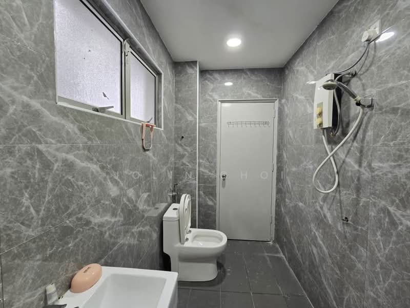 2.5-storey Terraced House for Sale in Puchong (Selangor) - Jolin Choi - Bathroom - PropertyGuru.com.my