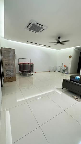 Cluster House for Sale in Horizon Hills (Iskandar Puteri (Nusajaya)) - Shirley Pang - Living Room - PropertyGuru.com.my