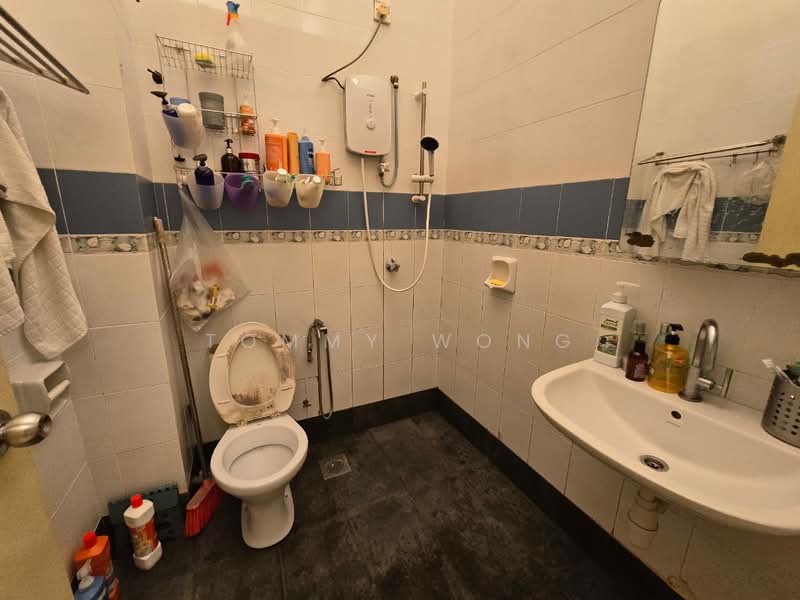 2-storey Terraced House for Sale in Taman Suria Jaya (Cheras) - Tommy Wong - Bathroom - PropertyGuru.com.my