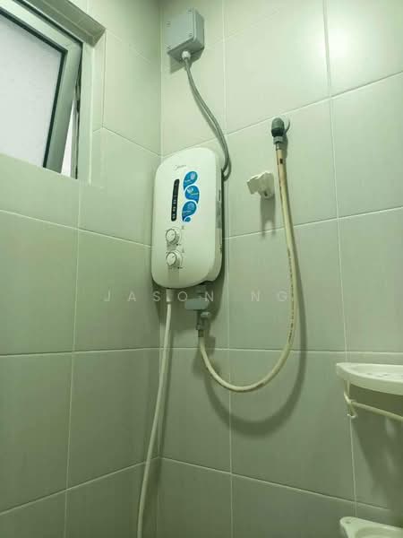 Meridin Bayvue Serviced Apartment untuk Untuk Disewa - RM 2,000 /bulan, Mac 2026 - Bathroom - PropertyGuru.com.my