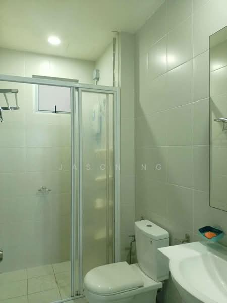 Meridin Bayvue Serviced Apartment untuk Untuk Disewa - RM 2,000 /bulan, Mac 2026 - Bathroom - PropertyGuru.com.my