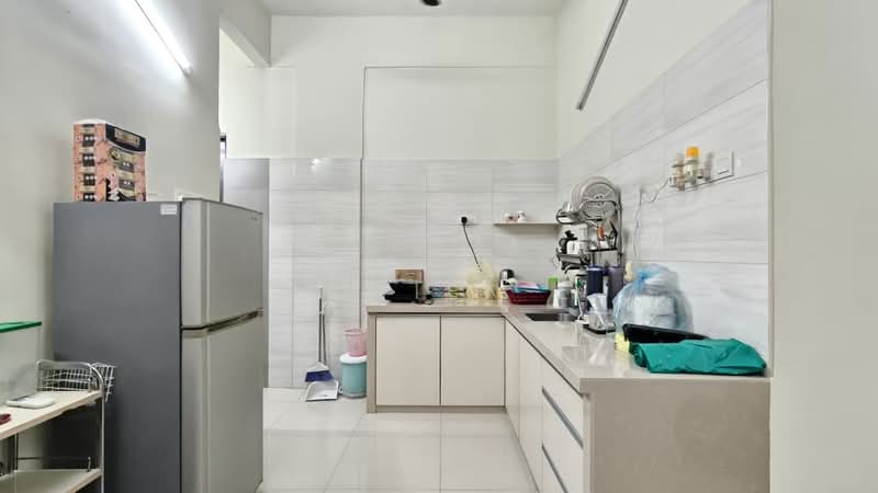 Desa Putra untuk Untuk Disewa - RM 1,250 /bulan, Mac 2026 - Kitchen - PropertyGuru.com.my