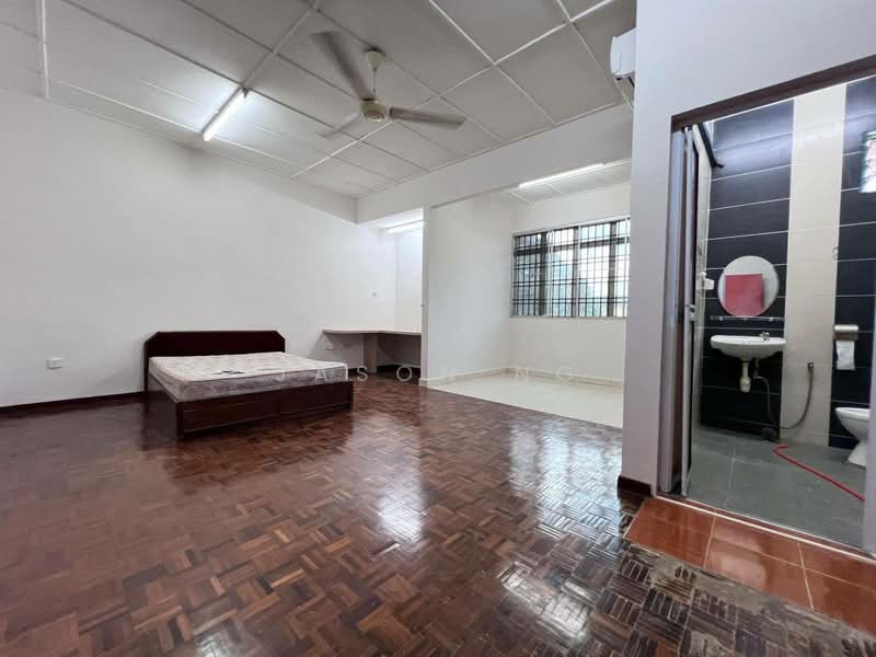 2-storey Terraced House for Rent in Tampoi (Johor) - JASON NG - Bedroom - PropertyGuru.com.my
