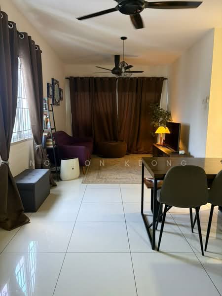 Kondominium untuk Dijual di Koi Suites - Ng Hon Keong - Living Room - PropertyGuru.com.my