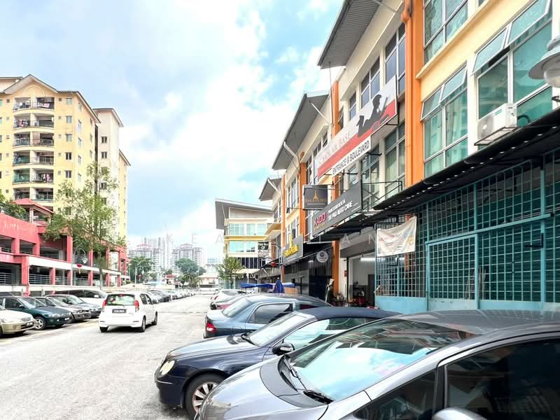 Shop for Rent in Segambut (Kuala Lumpur) - Keanu Tan - Exterior - PropertyGuru.com.my