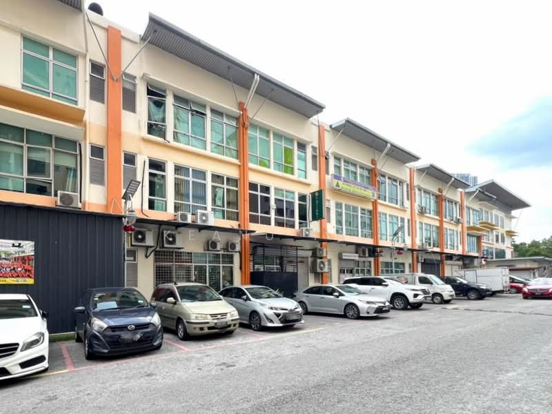 Shop for Rent in Segambut (Kuala Lumpur) - Keanu Tan - Exterior - PropertyGuru.com.my