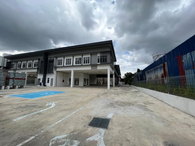 Desa Plentong Industrial Park untuk Untuk Disewa - RM 26,000 /bulan, Mac 2026 - Exterior - PropertyGuru.com.my