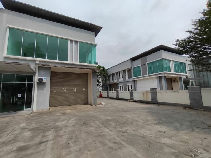 Factory for Sale in Semenyih (Selangor) - Jenny Chen PY - Exterior - PropertyGuru.com.my