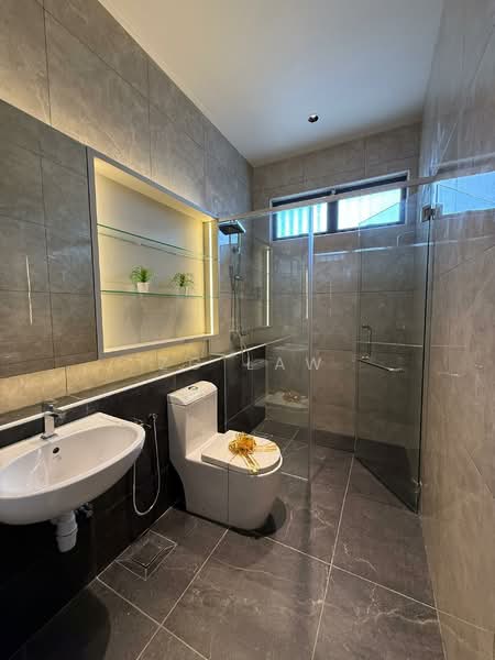 Taman Bukit indah untuk Untuk Dijual - RM 1,028,000, Mac 2026 - Bathroom - PropertyGuru.com.my